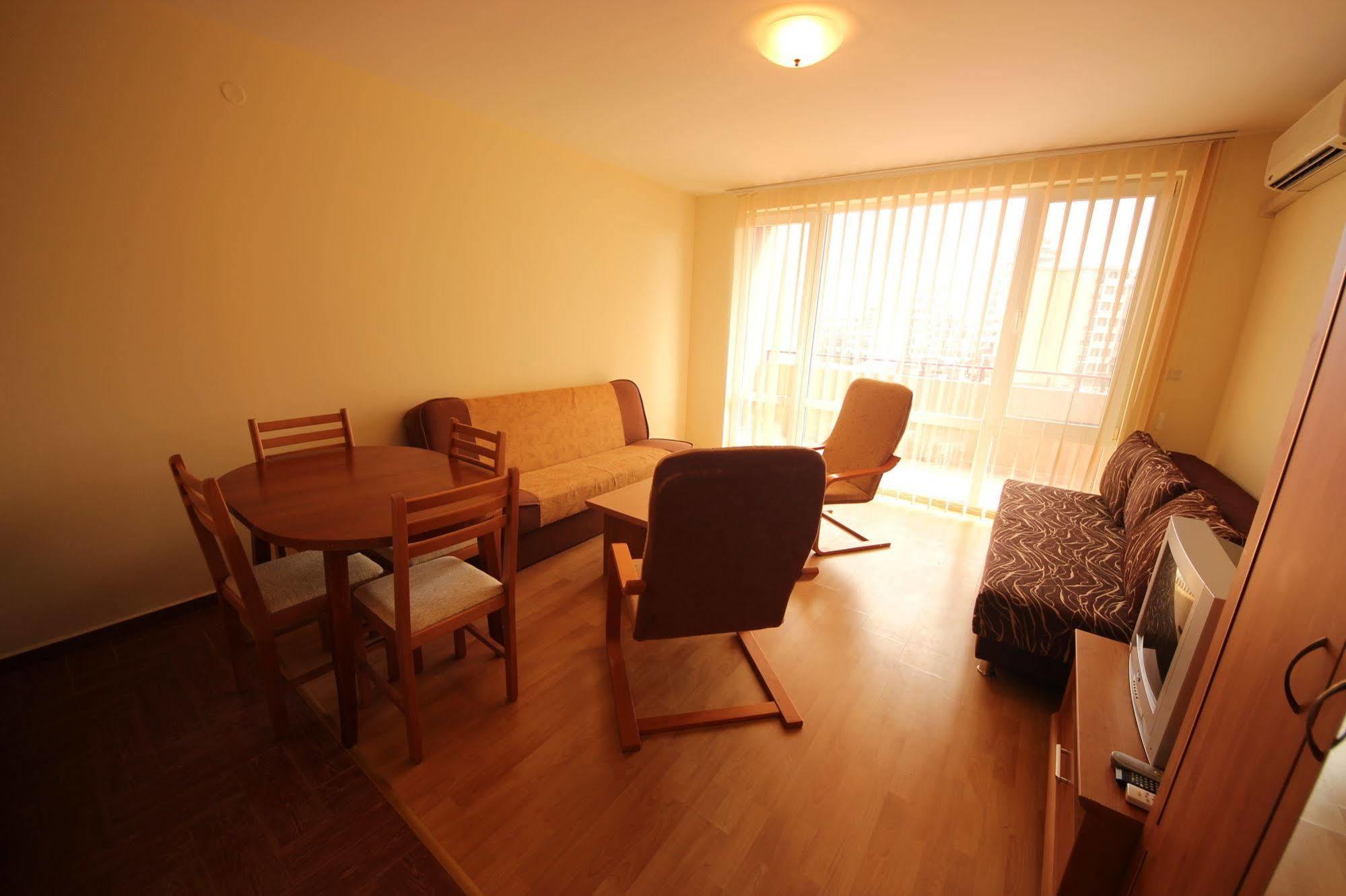 Privilege Fort Beach - Menada Apartments Elenite Esterno foto
