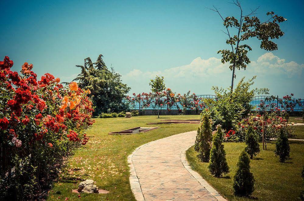 Privilege Fort Beach - Menada Apartments Elenite Esterno foto